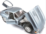 Bburago 1:18 Jaguar E-type Coupe (1961) – Silver Blue