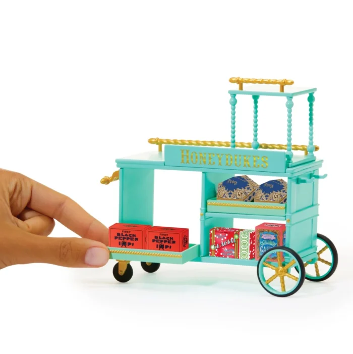 MGA's Miniverse Make It Mini Harry Potter Honeydukes Trolley – DIY Mini Playset, 50+ Pieces