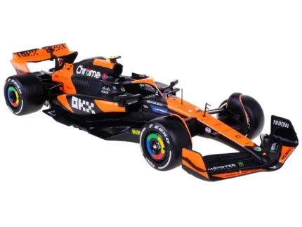 Bburago 1:24 McLaren MCL38 #4 Lando Norris with Driver Figure