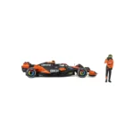 Bburago 1:24 McLaren MCL38 #4 Lando Norris with Driver Figure