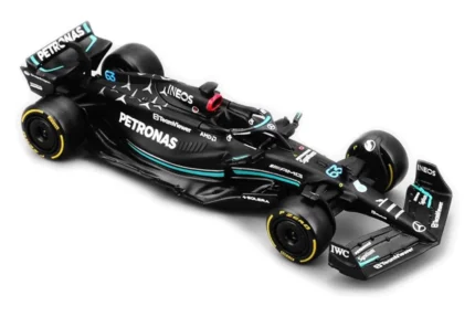 Bburago 1:43 Mercedes-AMG F1 W15 2-Pack