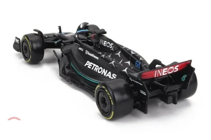 Bburago 1:43 Mercedes-AMG F1 W15 2-Pack