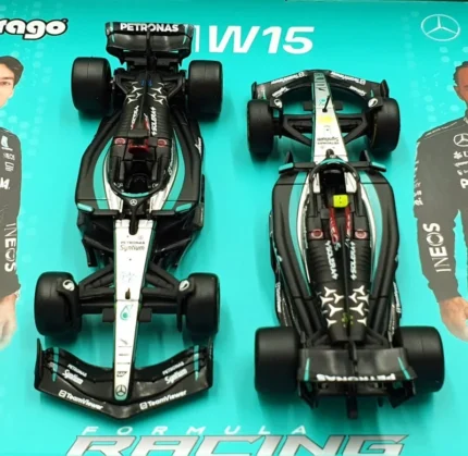 Bburago 1:43 Mercedes-AMG F1 W15 Twin Pack