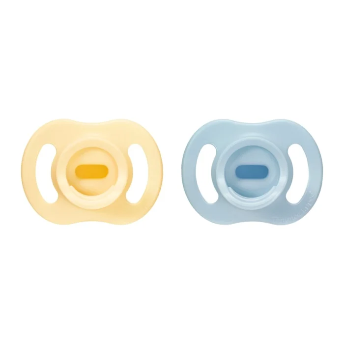 Tommee Tippee UltraLight StayPut Silicone Soother 0-6m